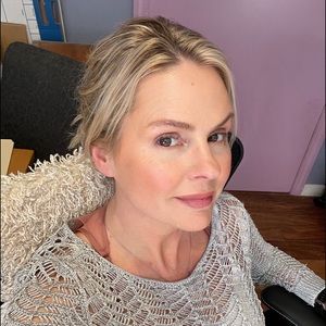 Meet your Posher, Charlotte